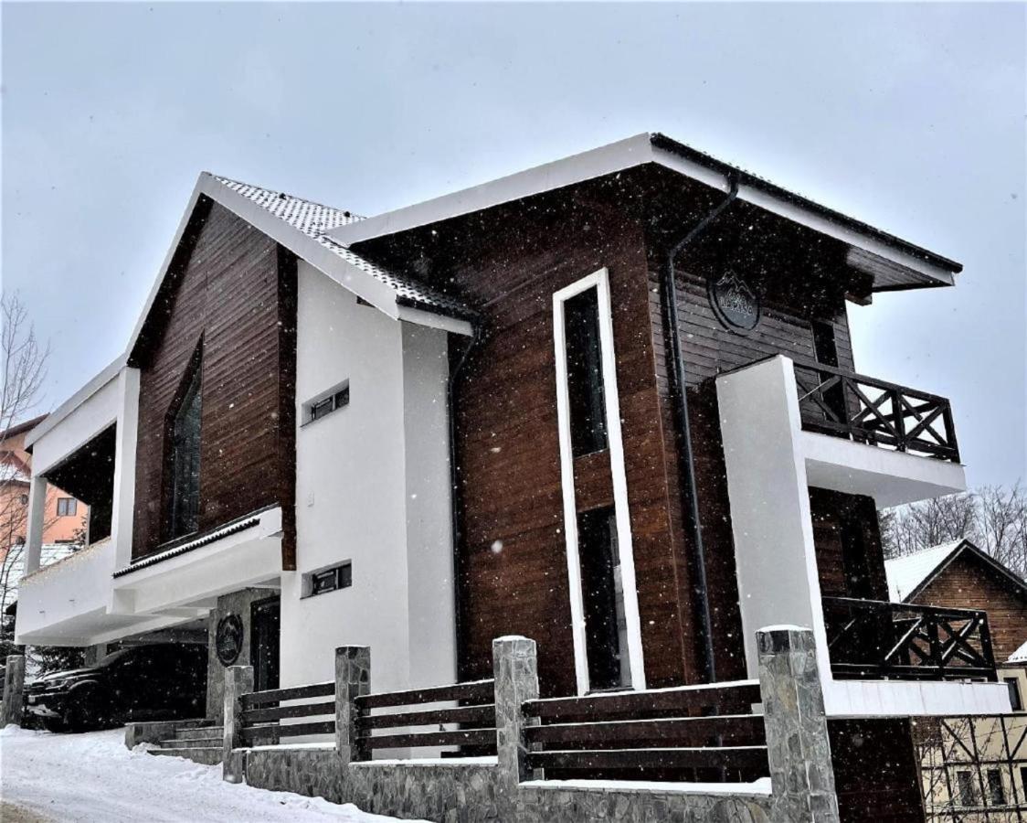 Casa Larisa - Wolves Apartment Sinaia Exterior foto